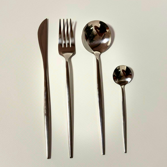 Set de cubiertos en acero inoxidable largos